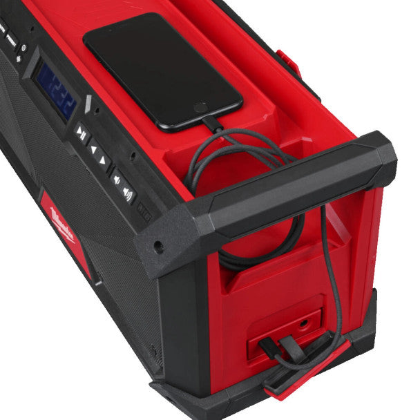 Milwaukee M18 Jobsite Radio DAB+ with Phone Charging Milwaukee M18 Jobsite Radio DAB+ with Phone Charging